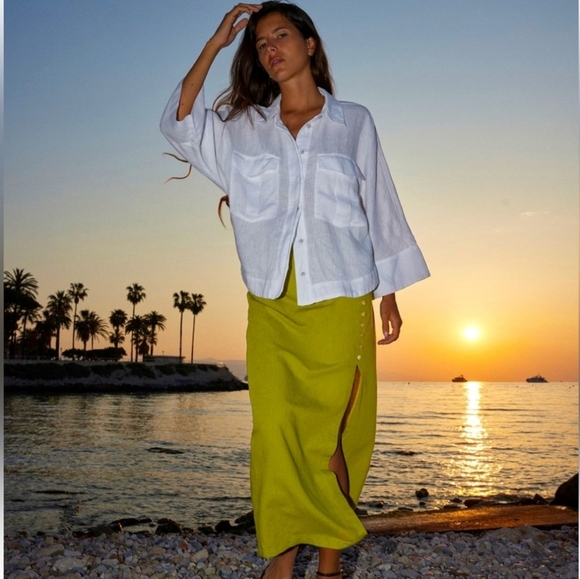 Zara White 100% Linen Pocket‎ Ovetsized Shirt size Small
